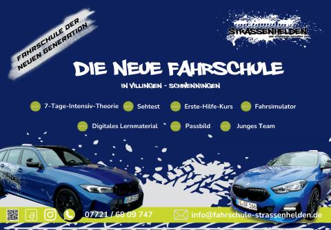 Plakatmotiv der Fahrschule Straßenhelden. Zwei Fahrzeuge und Aufzählung moderner Ausbildungsmöglichkeiten wie Fahrsimulator und Intensivkurs.